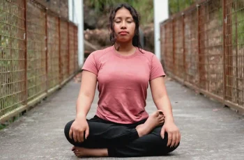 12-Minute Yoga Flow to Release Anxiety and Restore Calm